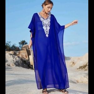 Floral embroidered lace neck coverup